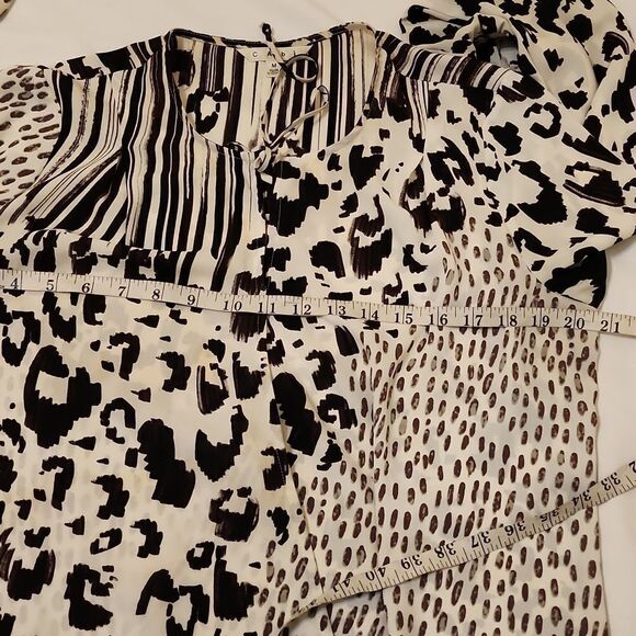 CAbi 590 Wrap Mixed Animal Print Blouse size medium - Picture 5 of 9